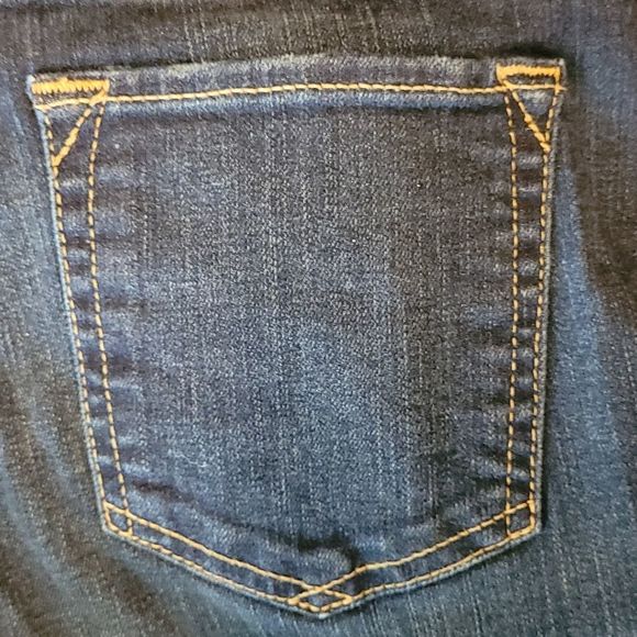 Eddie Bauer Curvy Bootcut Jeans Low Waist Rise Dark Wash Distressed Tall Long - Picture 14 of 17